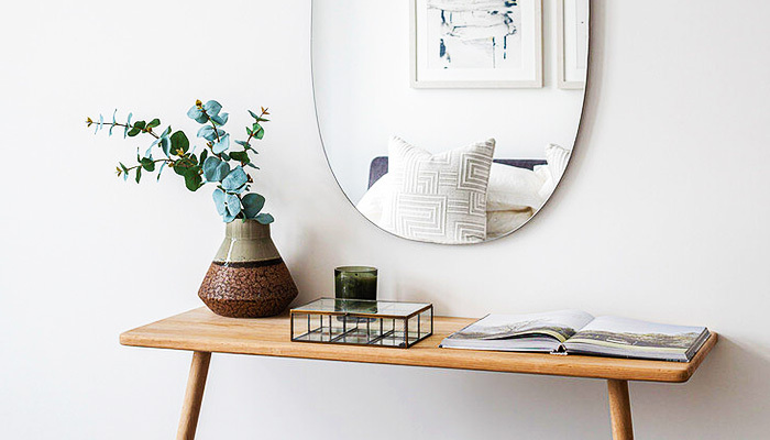 how big should a mirror be over a console table